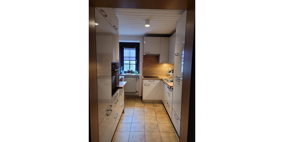 Etagenwohnung Eschborn - 4 Zimmer, 135 m&sup2;, 1.600&euro; | Angebot:26252822