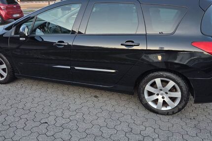 Peugeot 308 166.000 km 3.400 &euro; Rüsselsheim 65428
