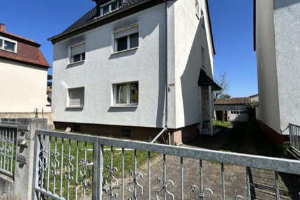 Attraktives 3-Familienhaus mit großem Potenzial in begehrter Lage! PLUS: Baugenehmigung für EFH! 8 zimmer