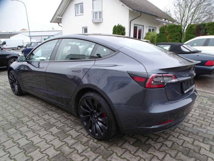 Tesla Model 3 Performance 38.031 km 31.890 € Rodgau 63110