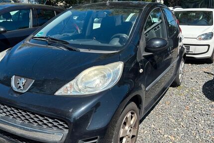 Peugeot 107 152.551 km 1.450 € Wiesbaden 65201