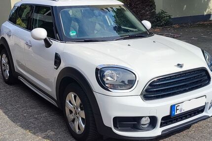 Mini Countryman C (Cooper) 76.000 km 15.850 &euro; Frankfurt am Main 60528
