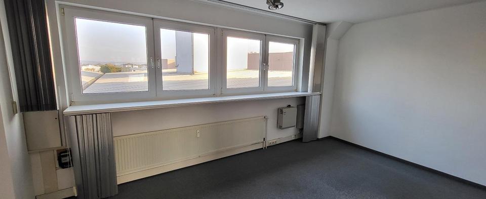 Gewerbeobjekt Bad Vilbel - 2.200&euro; | Angebot:25841450