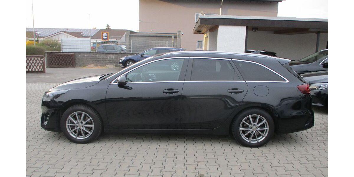 Kia ceed Sportswagon 106.245 km 16.999 &euro; Babenhausen 64832