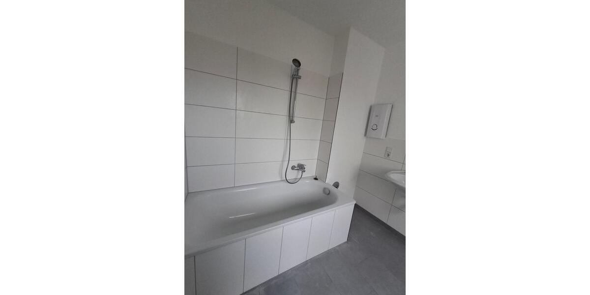 Etagenwohnung Steinbach (Taunus) - 3.5 Zimmer, 85 m&sup2;, 1.200&euro; | Angebot:26241351