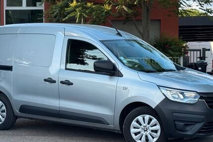 Renault Express 89.321 km 10.800 &euro; Frankfurt am Main 65933