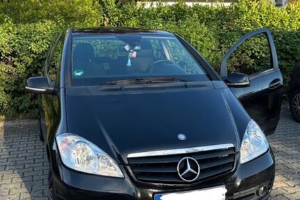 Mercedes-Benz A 180 197.262 km 2.700 € Dietzenbach 63128