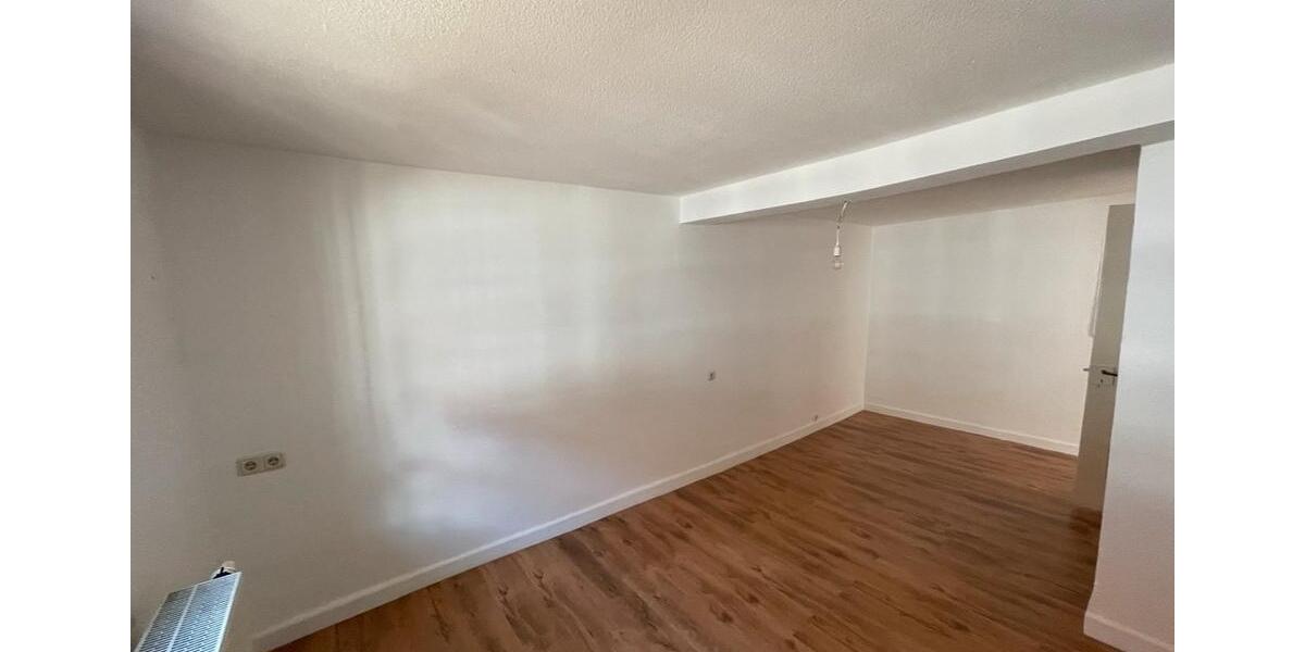 Einfamilienhaus Rosbach vor der Höhe - 3 Zimmer, 93 m&sup2;, 1.350&euro; | Angebot:26153607