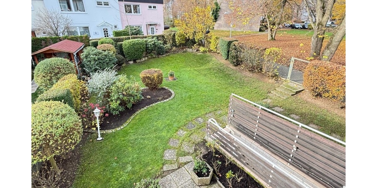 Schwalbach: Reihenendhaus mit viel Platz und großem Garten für Ihre Familie - Reihenendhaus Schwalbach | Angebot:23570297