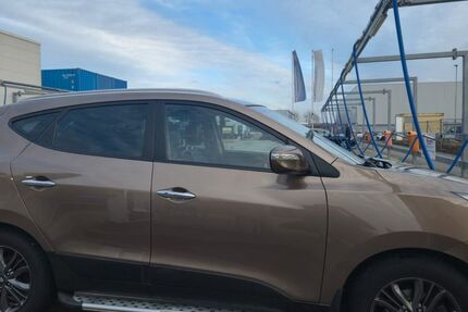 Hyundai ix35 170.000 km 14.550 &euro; Bad Vilbel 61118