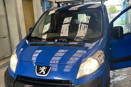 Peugeot Expert 152.000 km 3.999 € Offenbach 63069