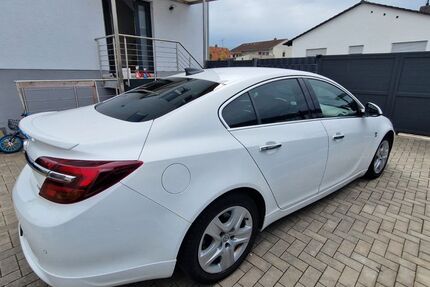 Opel Insignia 242.000 km 7.000 € Büttelborn 64572