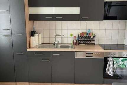 geräumige 3 Zi.-Wohnung inkl. Einbauküche in Pößnecker Stadtvilla