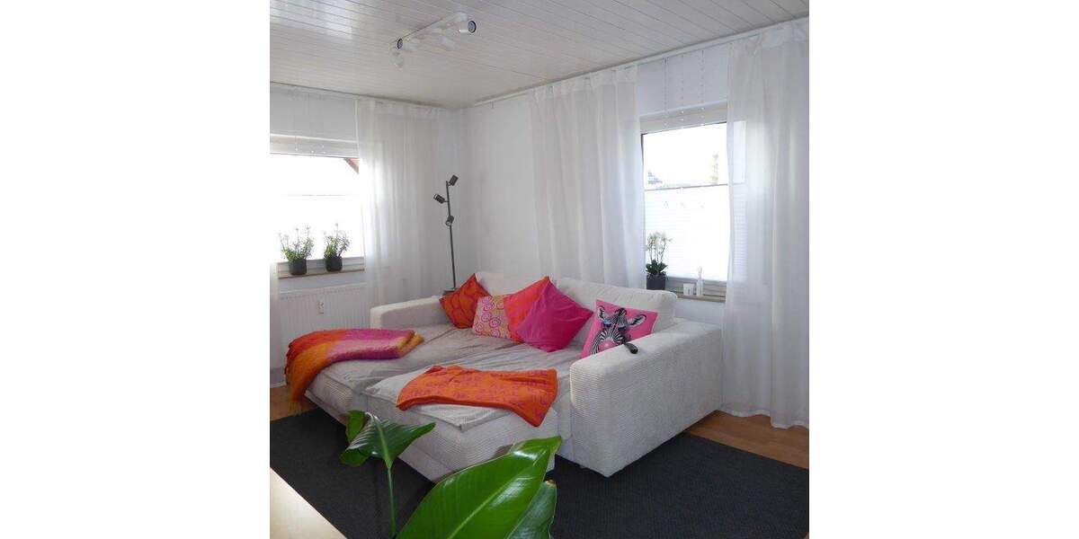 Etagenwohnung Rosbach vor der Höhe Rodheim - 7 Zimmer, 170 m&sup2;, 1.550&euro; | Angebot:24657672