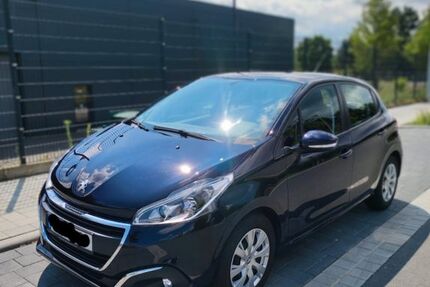 Peugeot 208 64.100 km 8.800 € Oberursel 61440