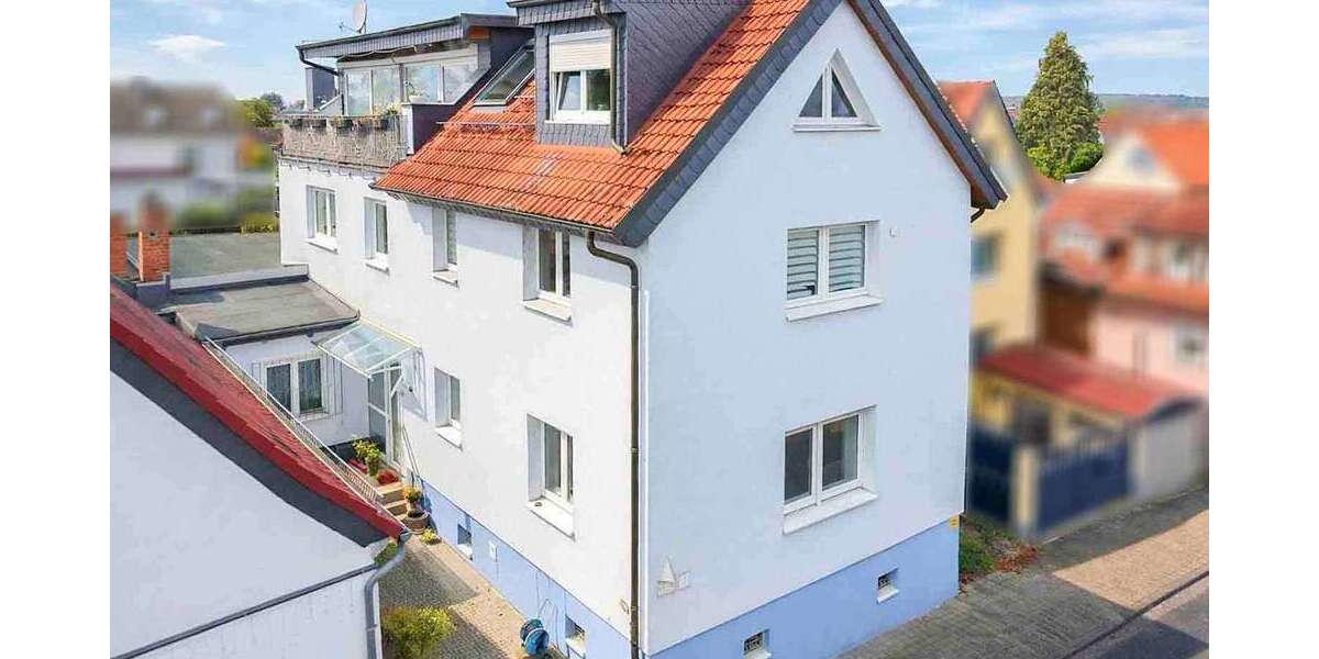 Einfamilienhaus Schöneck - 8 Zimmer, 230 m&sup2;, 565.000&euro; | Angebot:26730101