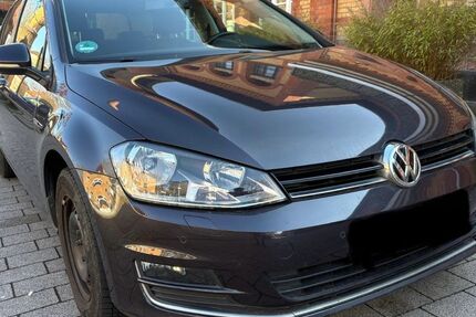 VW Golf 109.000 km 7.900 &euro; Heusenstamm 63150