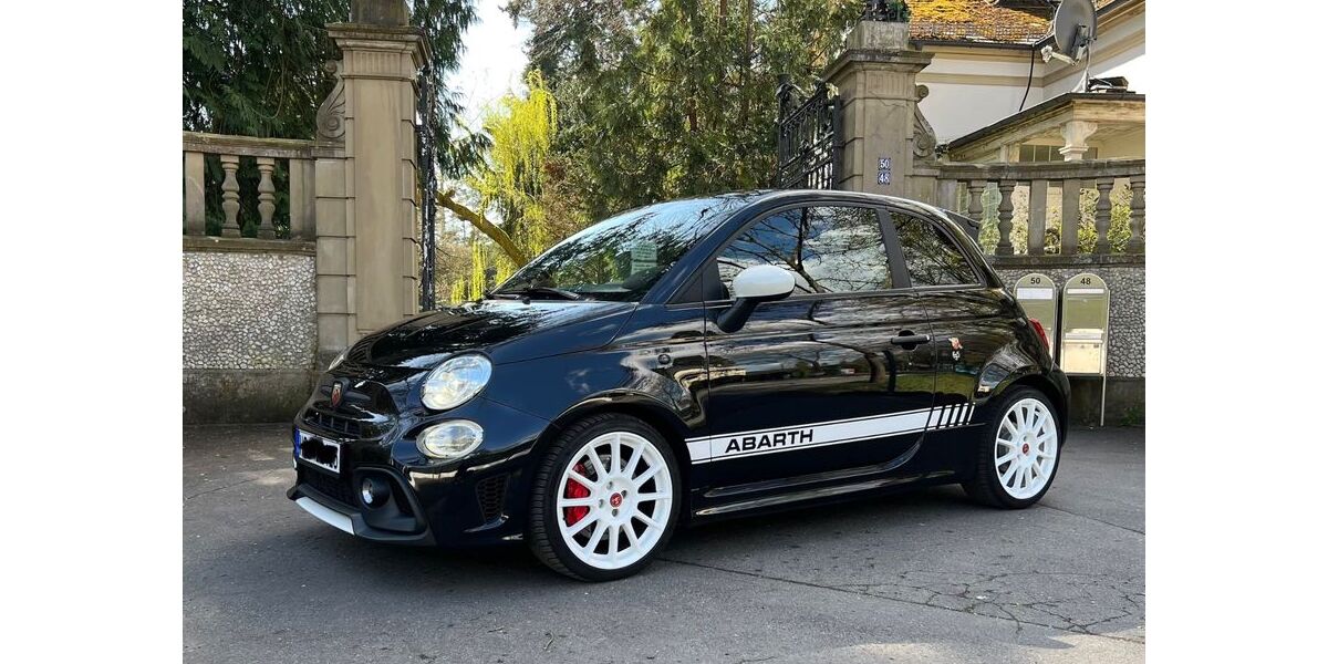 Abarth 695 63.250 km 22.250 &euro; Bad Homburg 61352