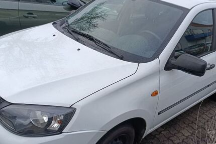 Lada Kalina 131.500 km 2.500 &euro; Bruchköbel 63486