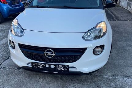 Opel Adam 65.000 km 11.500 € Wiesbaden 65199