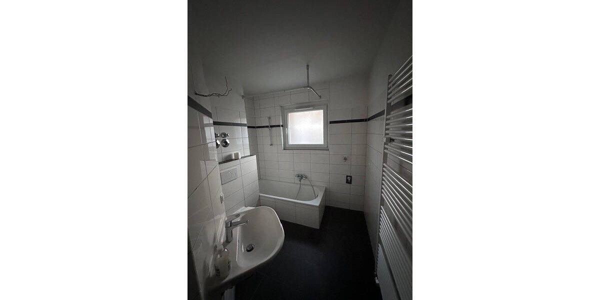 Etagenwohnung Bad Homburg vor der Höhe Ober-Erlenbach - 4 Zimmer, 82 m&sup2;, 883&euro; | Angebot:26842985