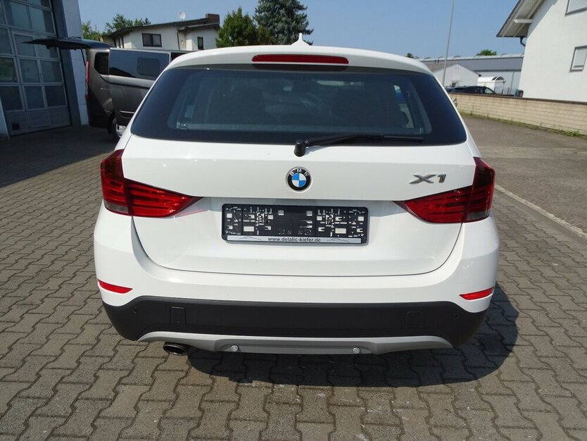 BMW X1 1.8l i sDrive, Steptronic, Sitzheizung, PDC hin 154.921 km 8.690 € Rodgau 63110