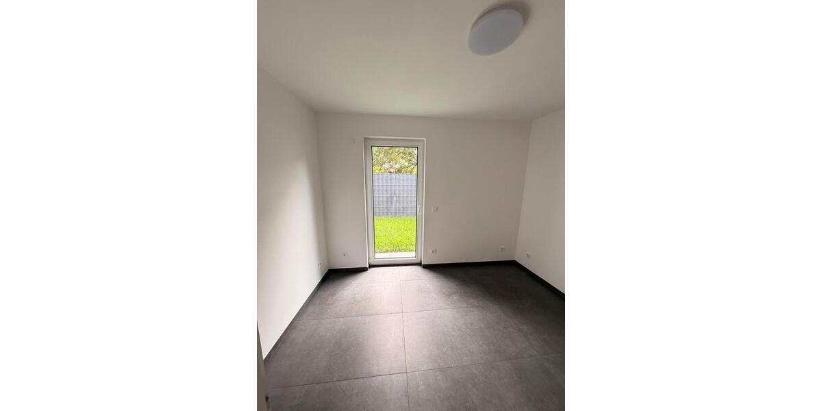 Reihenhaus Mörfelden-Walldorf Walldorf - 3 Zimmer, 105 m&sup2;, 2.200&euro; | Angebot:26629208