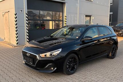 Hyundai i30 31.000 km 15.900 &euro; Kelkheim 65779