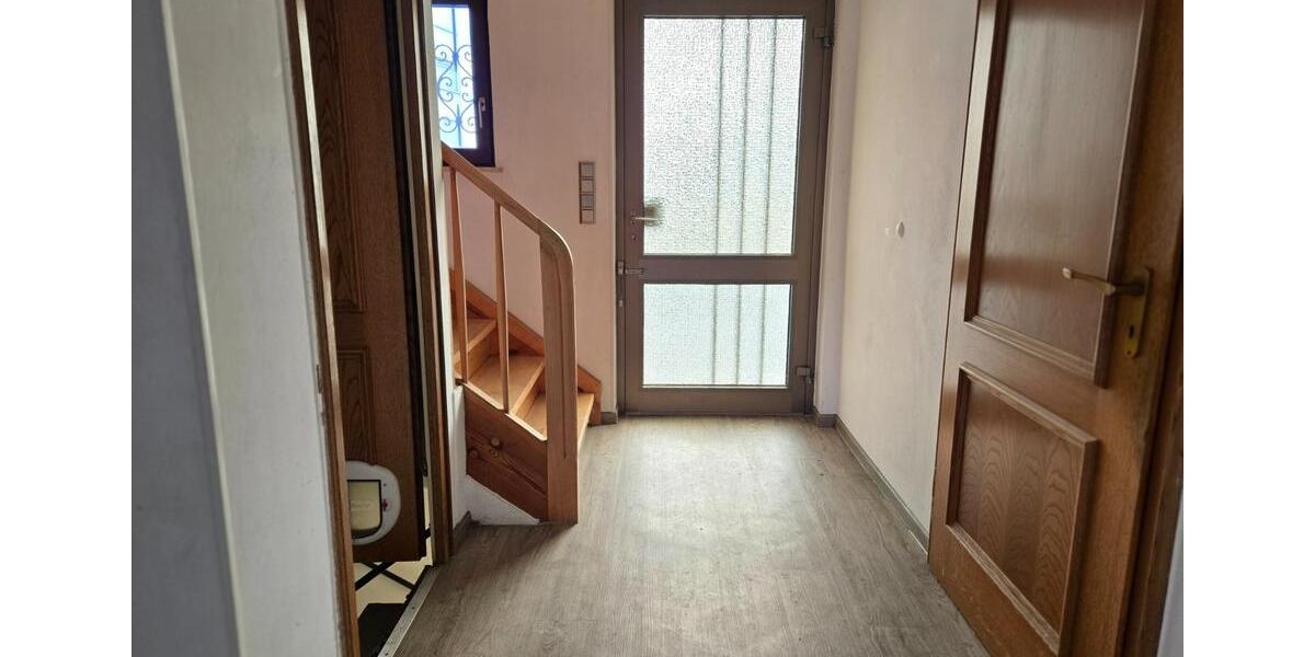 Einfamilienhaus Raunheim - 5 Zimmer, 130 m&sup2;, 1.980&euro; | Angebot:25436713