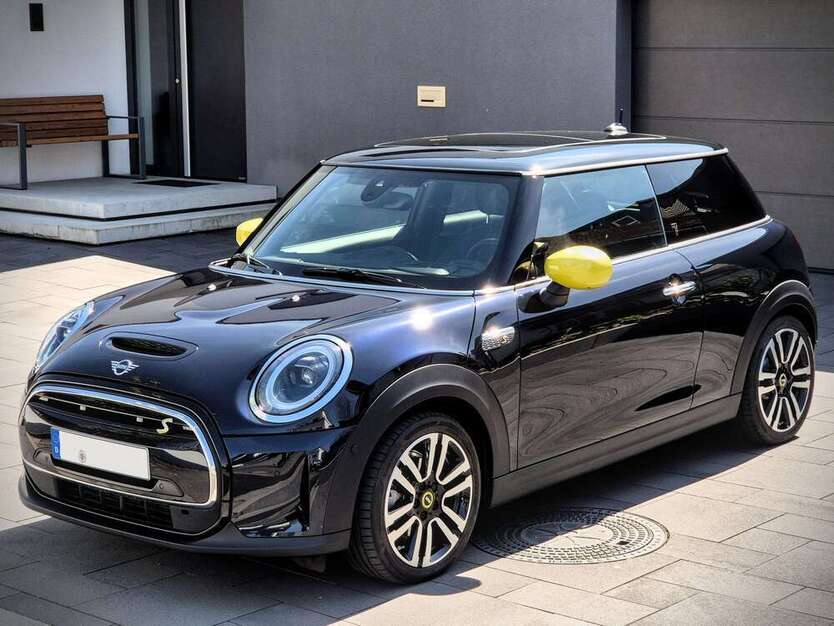 Cooper SE