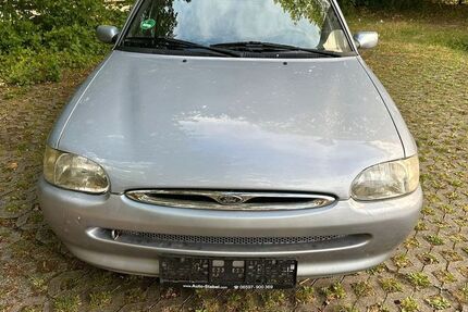 Ford Escort 76.000 km 1.900 € friedrichsdorf 61381
