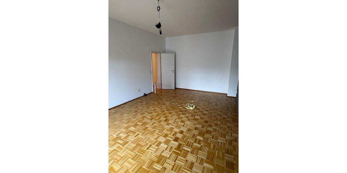 Dachgeschoßwohnung Frankfurt am Main Gutleutviertel - 2 Zimmer, 71 m&sup2;, 930&euro; | Angebot:26232495
