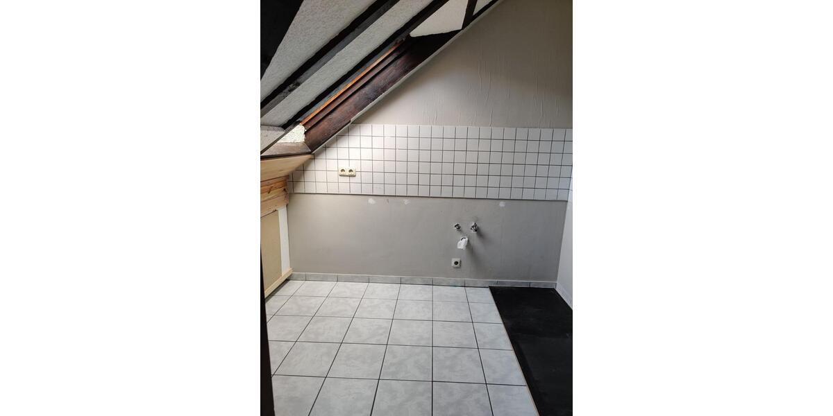 Großzügige 3-Zimmer-Wohnung mit Kellerabstellraum in Hain-Gründau 3 zimmer