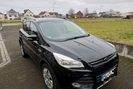 Ford Kuga 151.111 km 8.500 &euro; Hainburg 63512