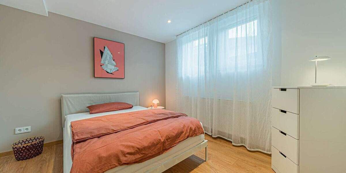 Etagenwohnung Bad Soden am Taunus Bad Soden - 3 Zimmer, 100 m&sup2;, 2.300&euro; | Angebot:25834537