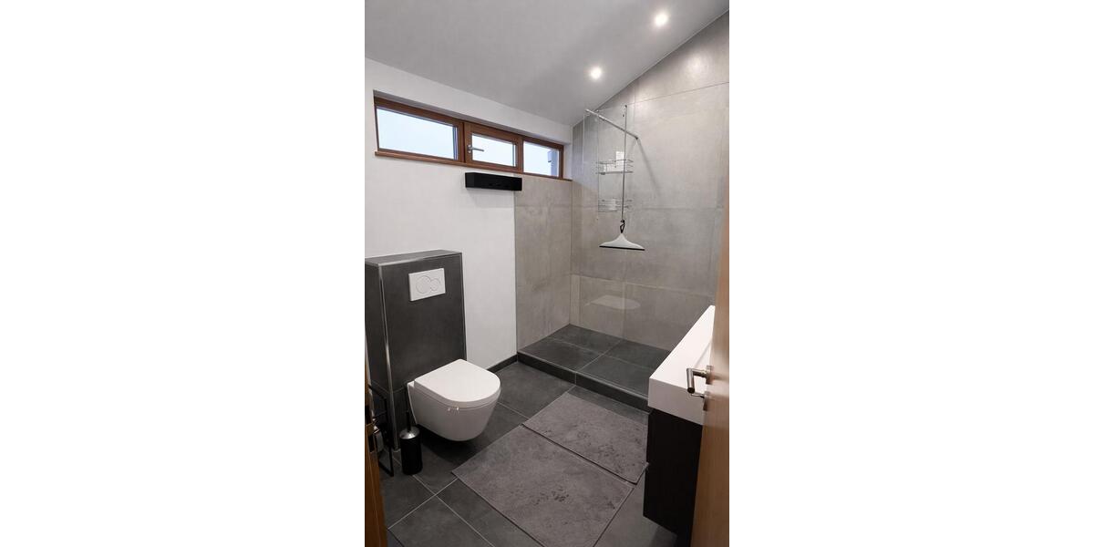 Helle top ausgestattete 2,5 Zimmer DG-Whg 2.5 zimmer