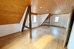 **RESERVIERT** Charmantes Einfamilienhaus mit vielseitig nutzbarem Nebengebäude 5 zimmer