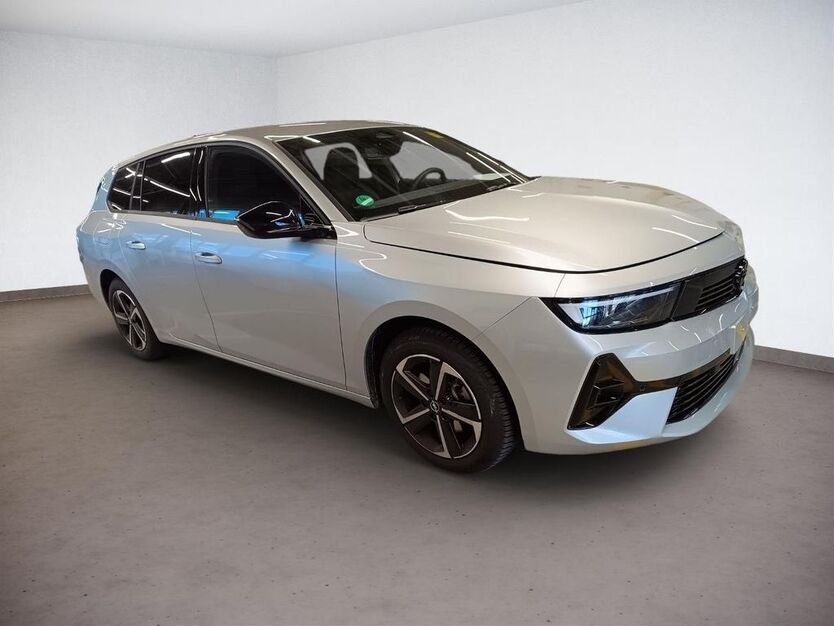 Opel Astra 5.888 km 23.980 € Rüsselsheim 65428