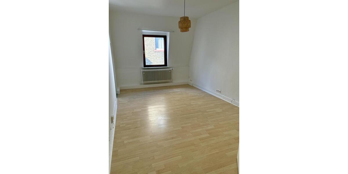 Etagenwohnung Frankfurt am Main Bornheim - 2 Zimmer, 73 m&sup2;, 1.420&euro; | Angebot:26058615