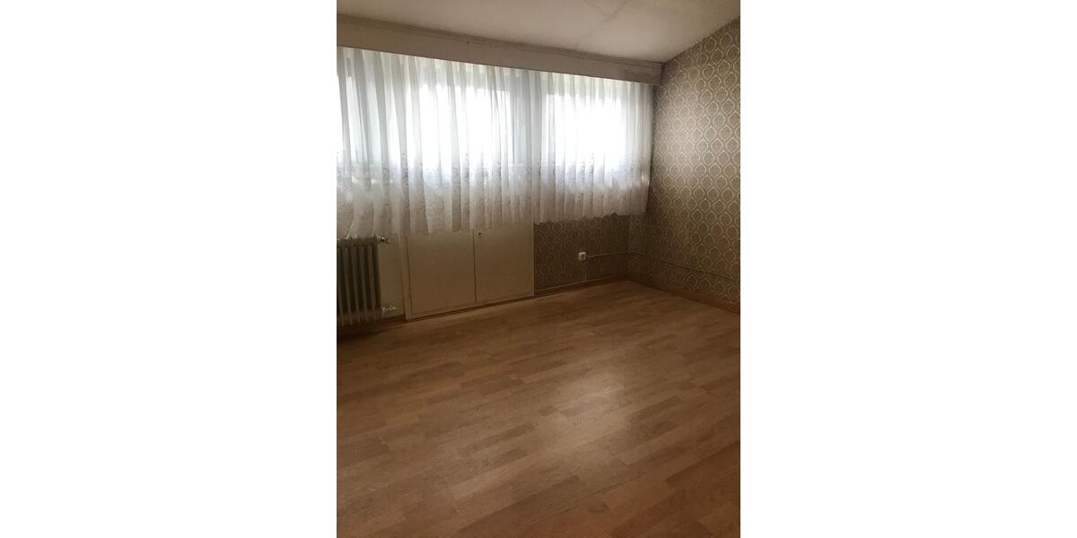 Einfamilienhaus Altenstadt - 9 Zimmer, 280 m&sup2;, 2.200&euro; | Angebot:25760695