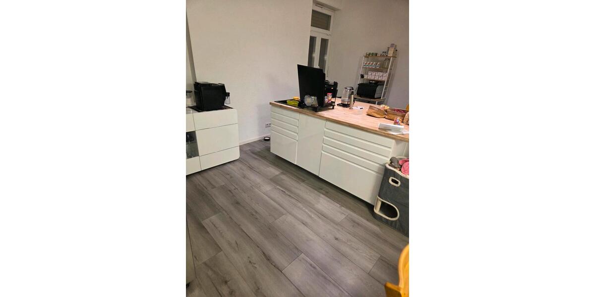 Etagenwohnung Aschaffenburg Damm - 3 Zimmer, 75 m&sup2;, 1.250&euro; | Angebot:25451238