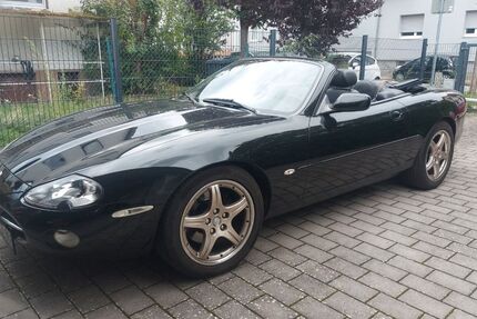 Jaguar XK8 98.105 km 16.500 € Darmstadt 64291