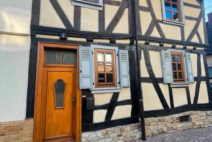 Haus Rosbach vor der Höhe - 3 Zimmer, 93 m&sup2;, 1.350&euro; | Angebot:26153607