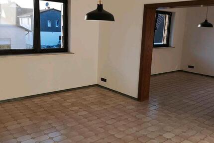Wohnung Karben - 4 Zimmer, 120 m&sup2;, 1.500&euro; | Angebot:26270783