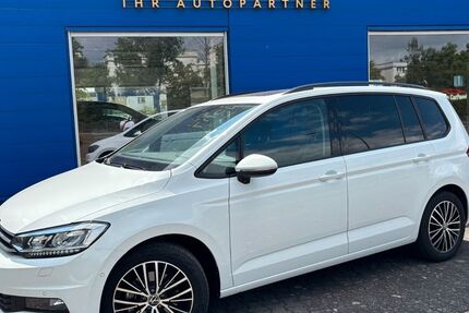 VW Touran 31.700 km 32.580 &euro; Rüsselsheim am Main 65428