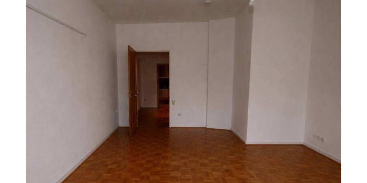 Etagenwohnung Frankfurt am Main Bockenheim - 2 Zimmer, 69 m&sup2;, 1.090&euro; | Angebot:26173783