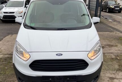 Ford Transit Courier 83.000 km 10.900 &euro; Hanau 63450