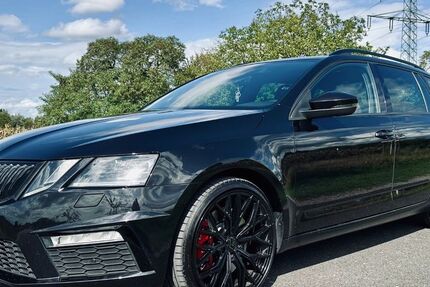 Skoda Octavia 142.000 km 20.900 € Kahl 63796