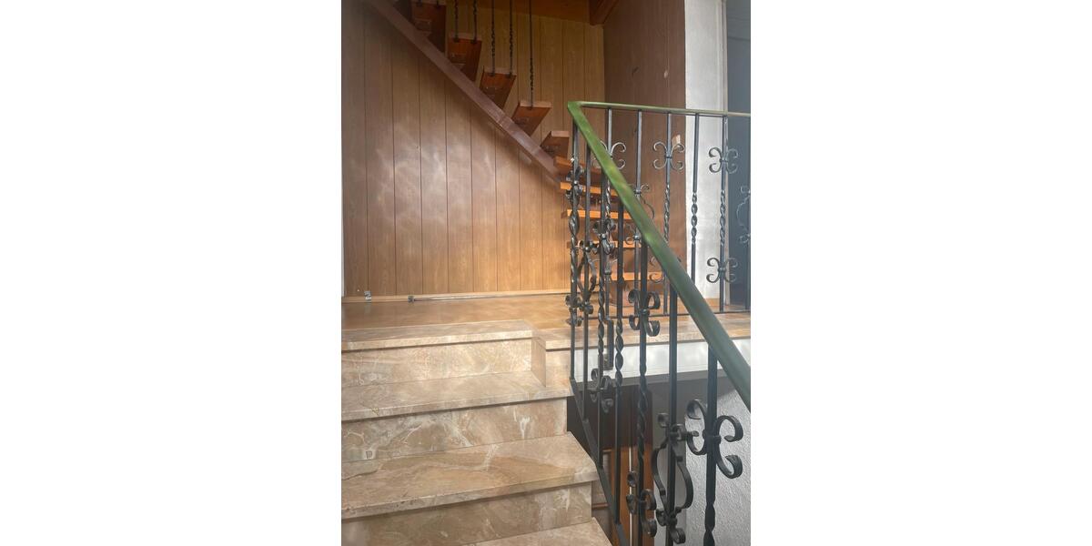 Doppelhaushälfte Frankfurt am Main Bonames - 8 Zimmer, 170 m&sup2;, 610.000&euro; | Angebot:26050197