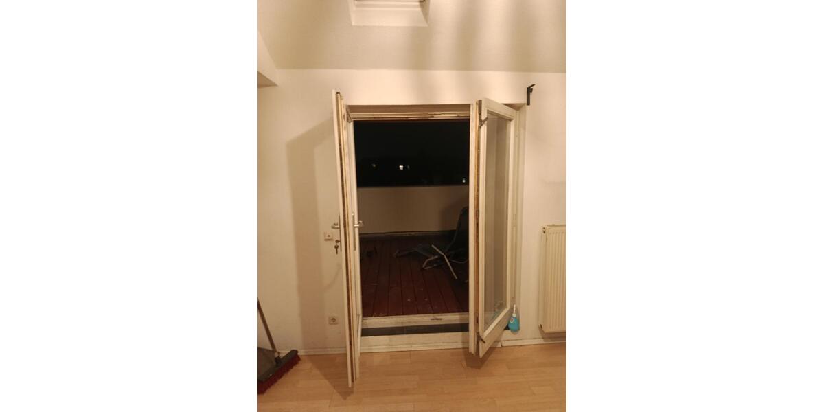 Dachgeschoßwohnung Offenbach am Main - 1.5 Zimmer, 64 m&sup2;, 890&euro; | Angebot:25658957